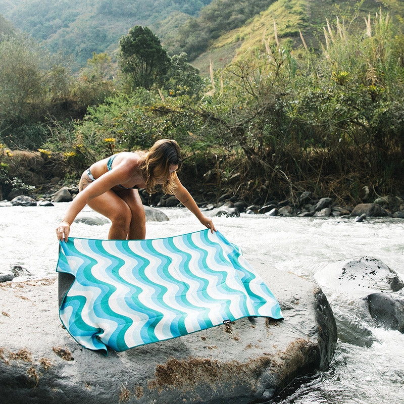 Original Towel: Wave Blue